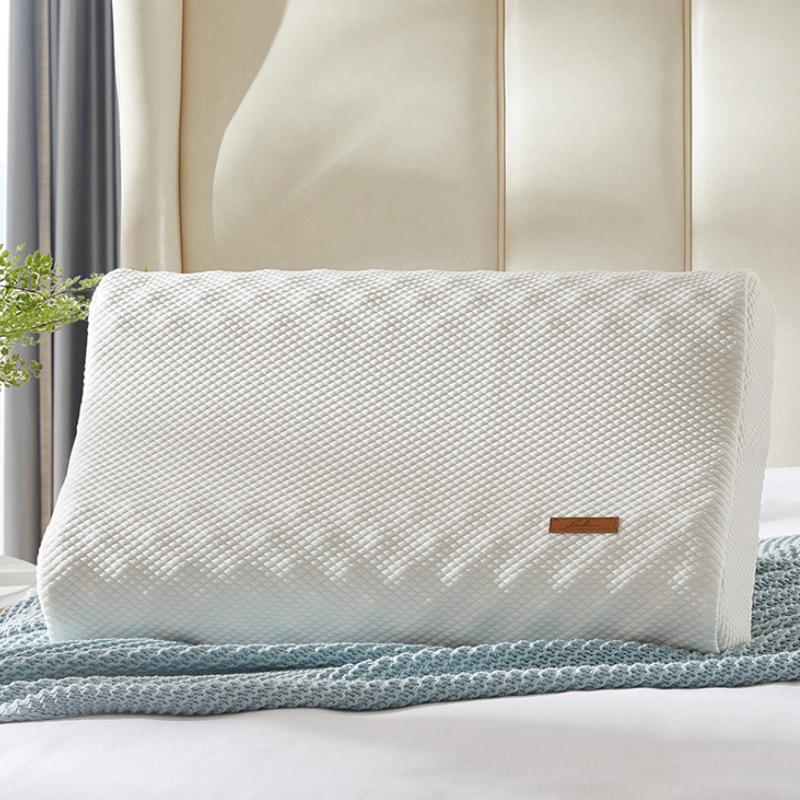 罗莱泰国颗粒按摩乳胶枕5月